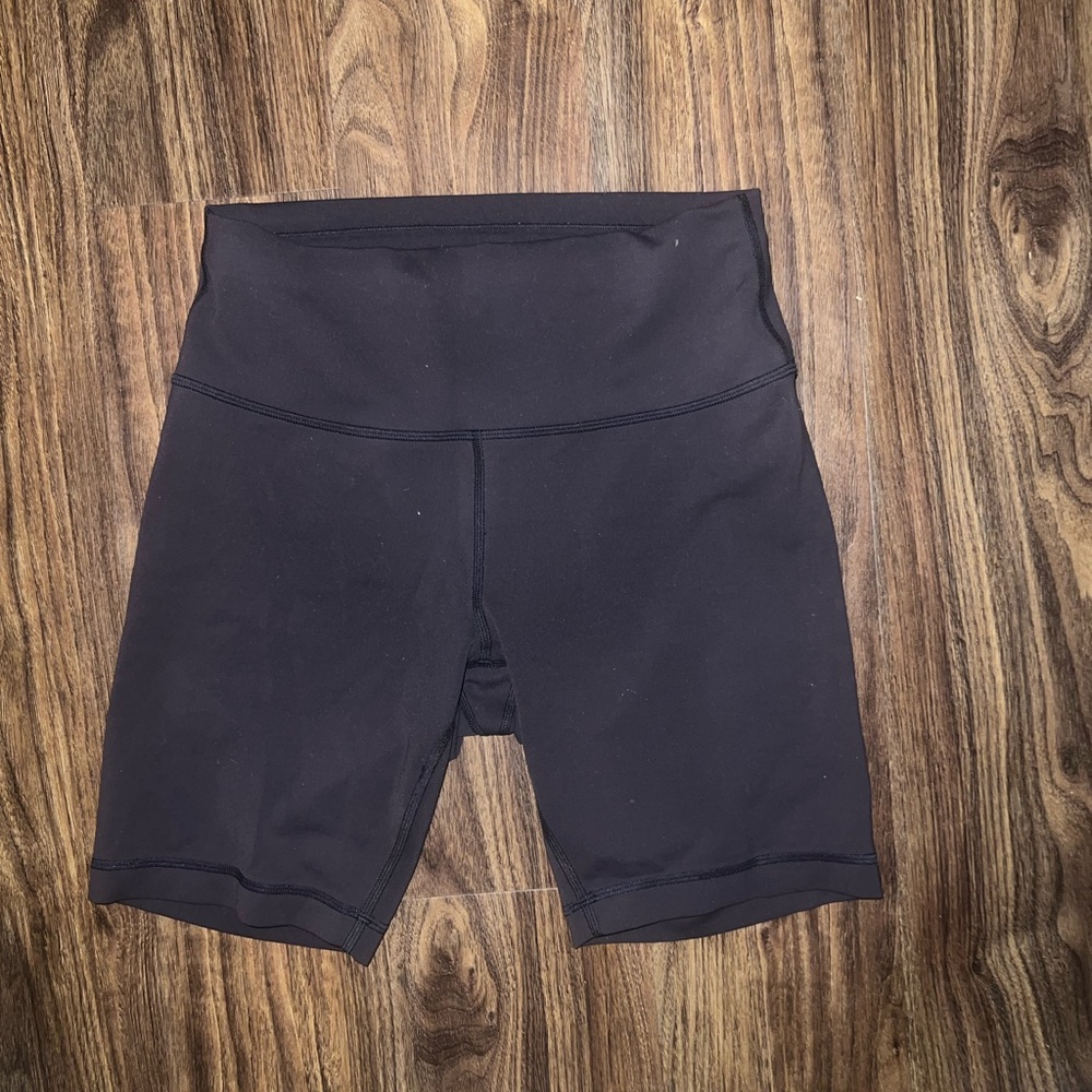 Black Lululemon Wunder Train High Rise 8”